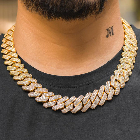 You can never go wrong with the classic look of the Miami Cuban chain, but there came a point when the market had a demand for something a little different. The Prong Cuban chain became popular because it only slightly deviated from the Miami Cuban chain. It had the same general look, but the links had square shapes instead of oval ones. If you simply prefer the look of angular pieces over circular ones — the Prong Cuban chain is calling your name.