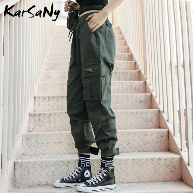 women's sweatpants with cargo pockets