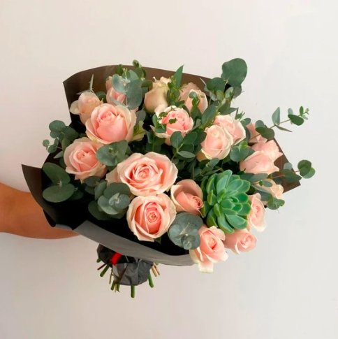 Ramo de 12 rosas - con envio en 24 horas a toda España – Les Fleurs España