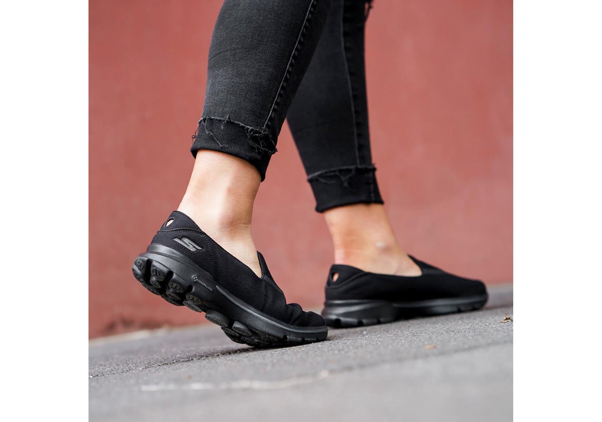 women's go walk 3 black