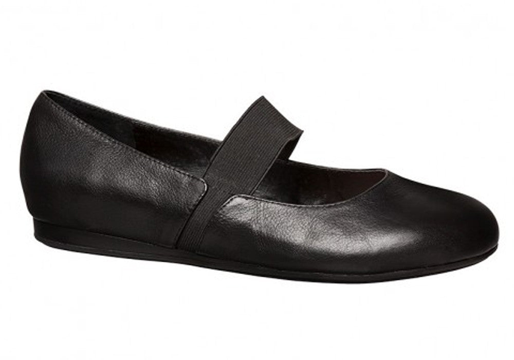 black leather mary jane shoes