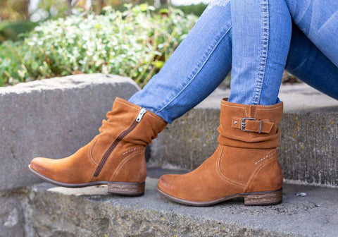 earth suede boots