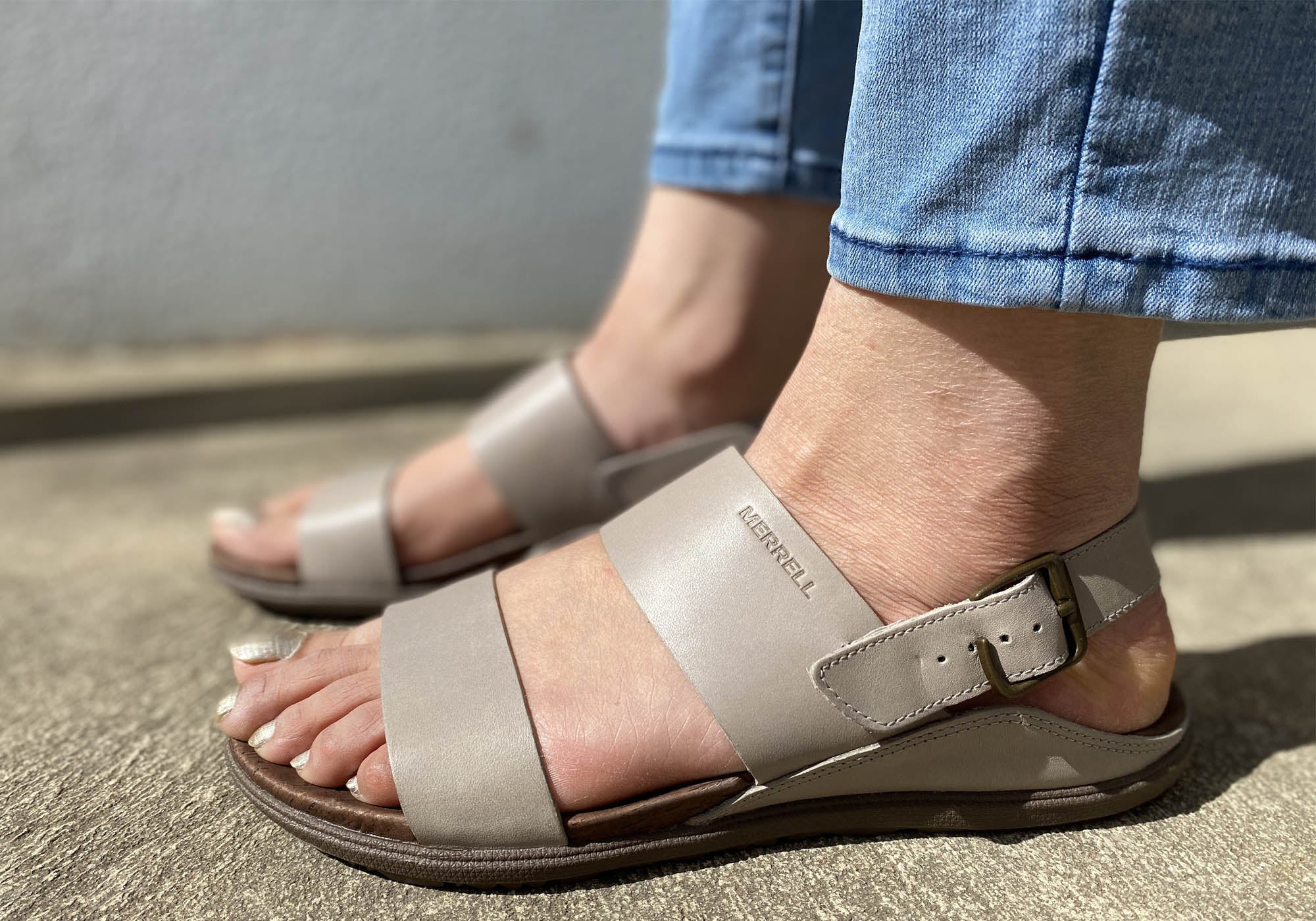 merrell around town luxe backstrap sandal