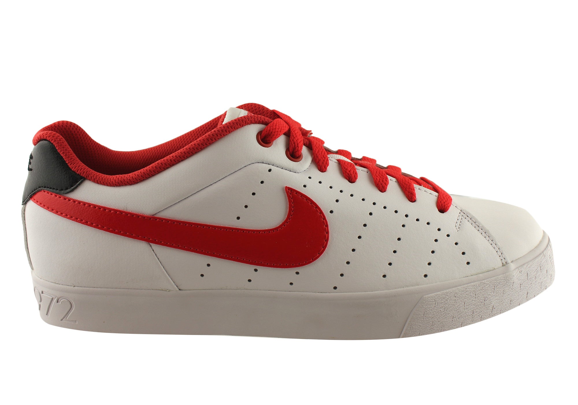 nike court tour est 1972