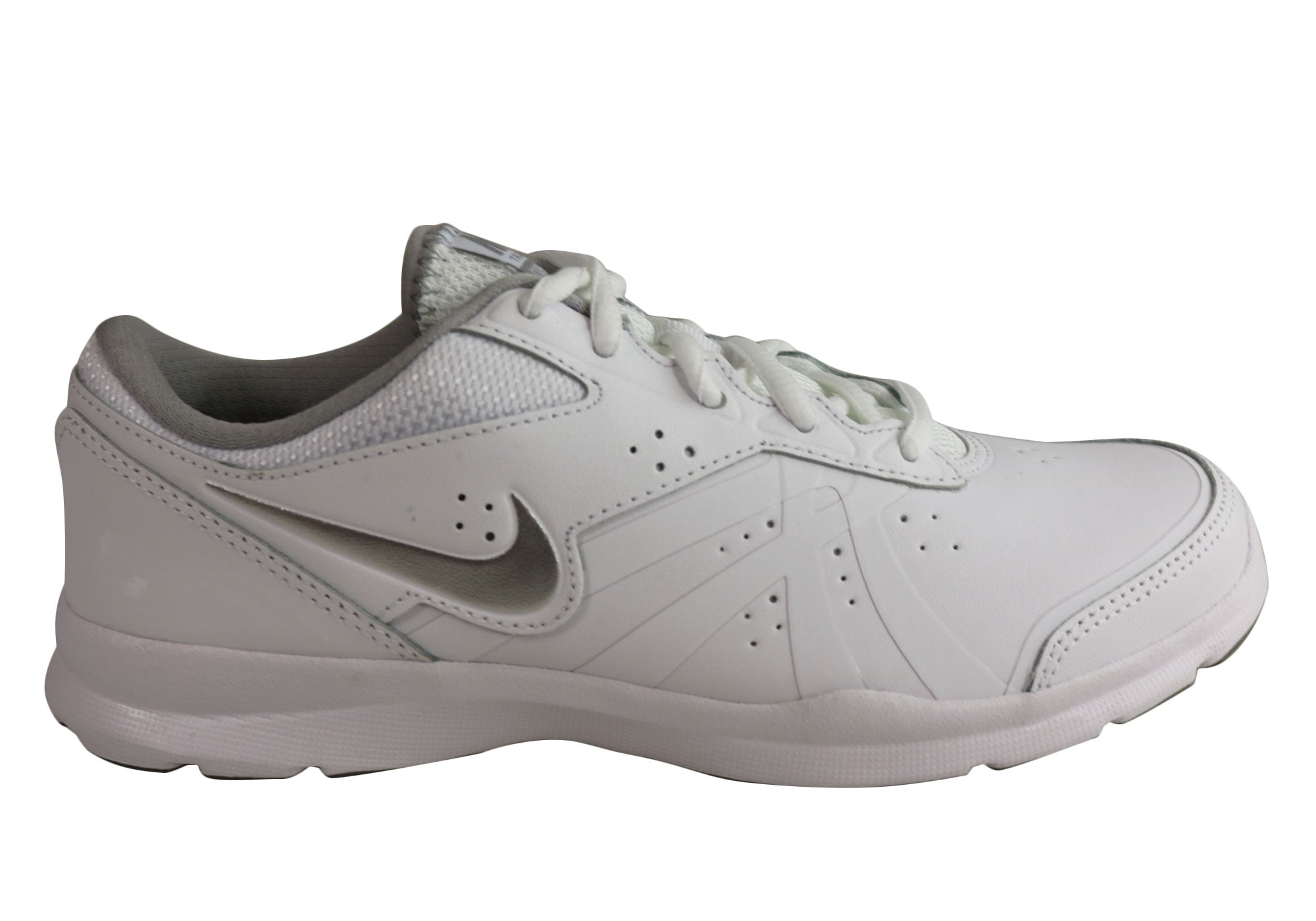 womens sport trainers