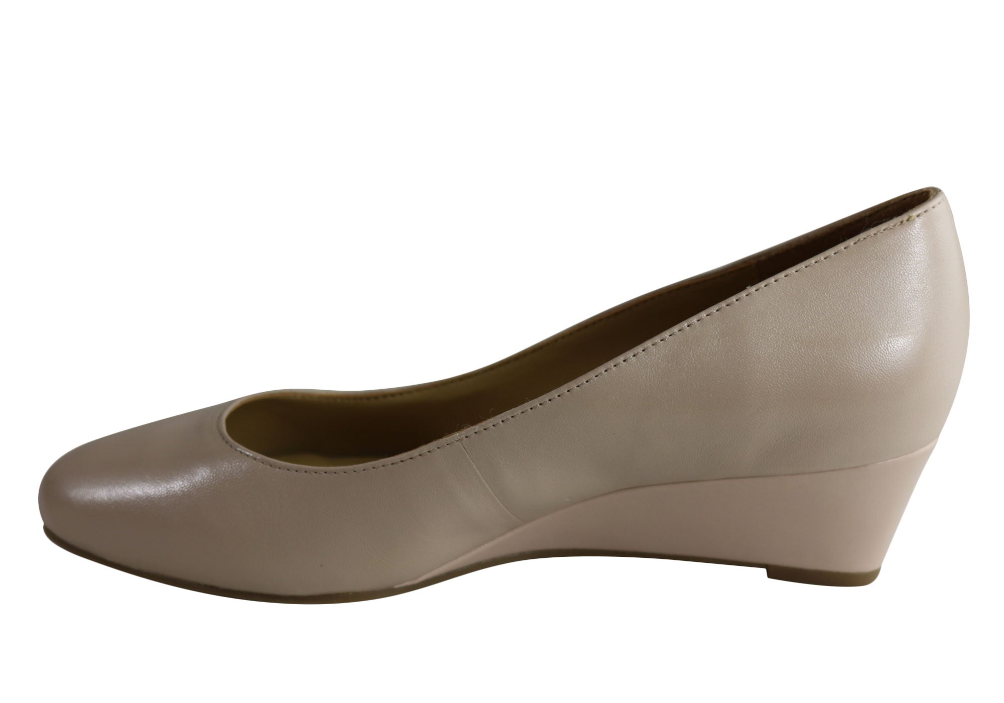 naturalizer pilar wedge