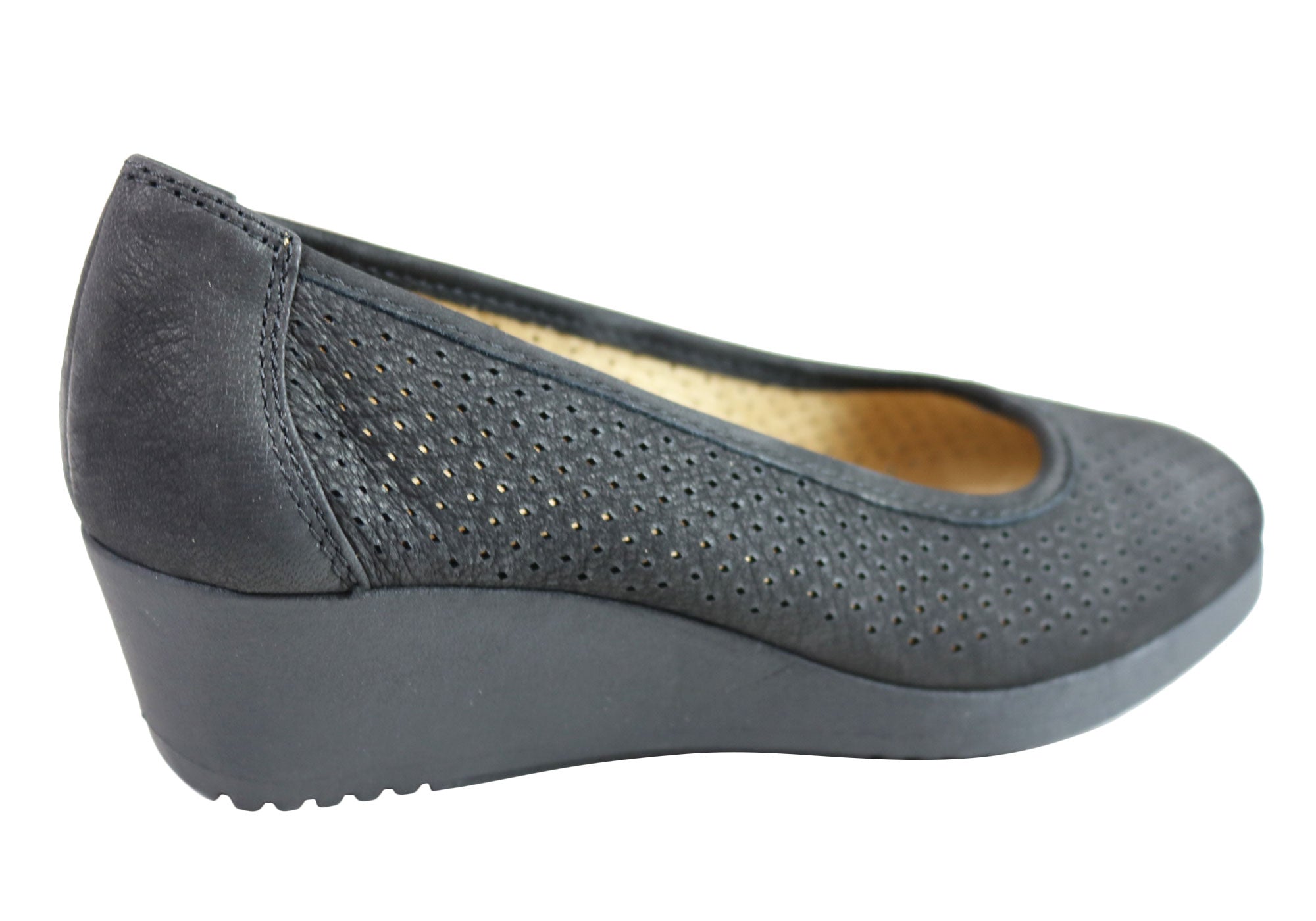 naturalizer betina shoes