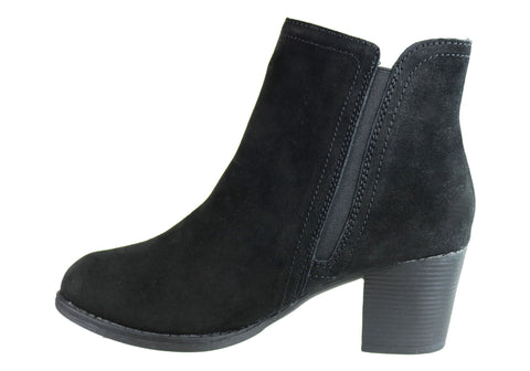 skechers heeled boots