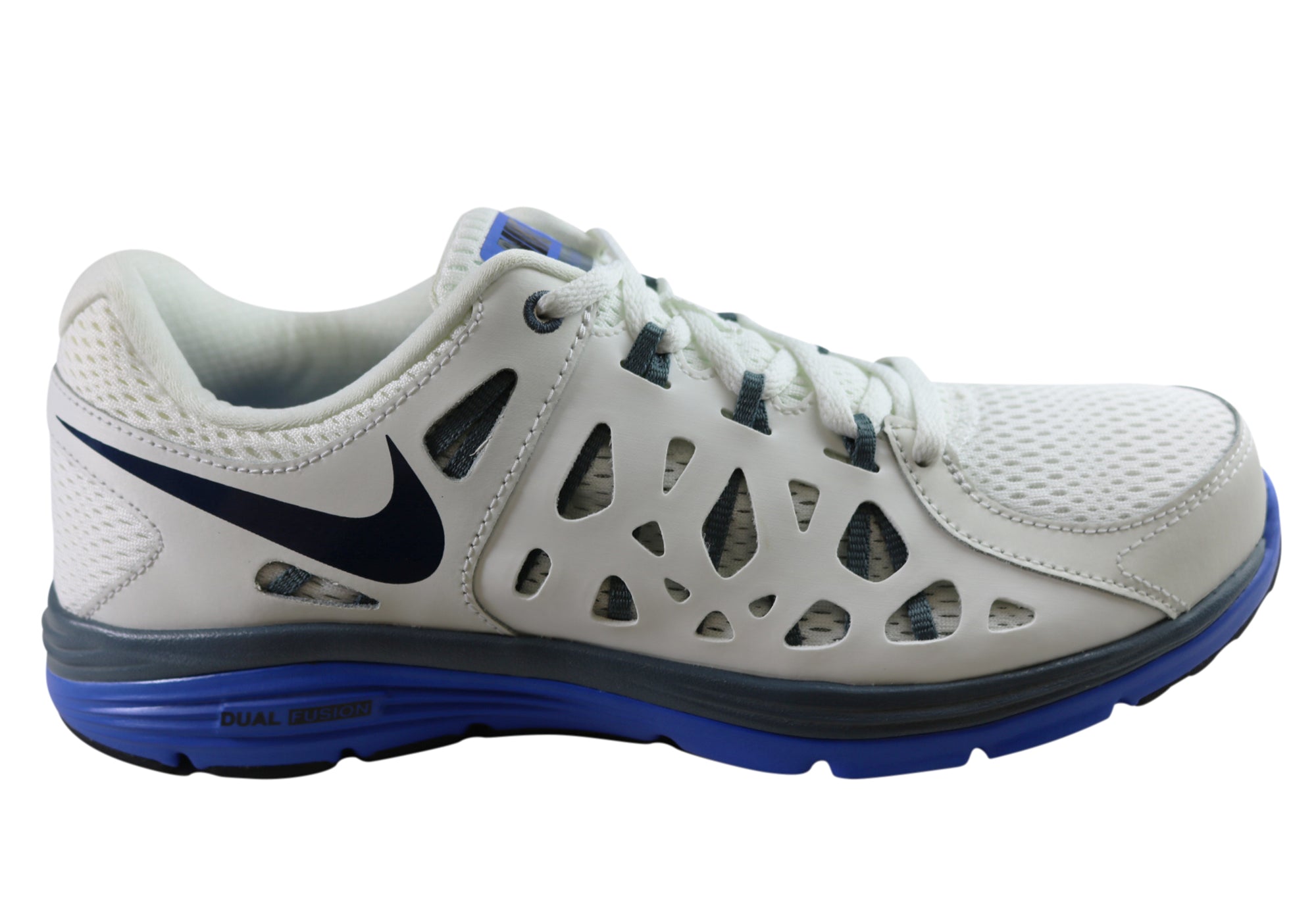 nike athletic shoes on sale