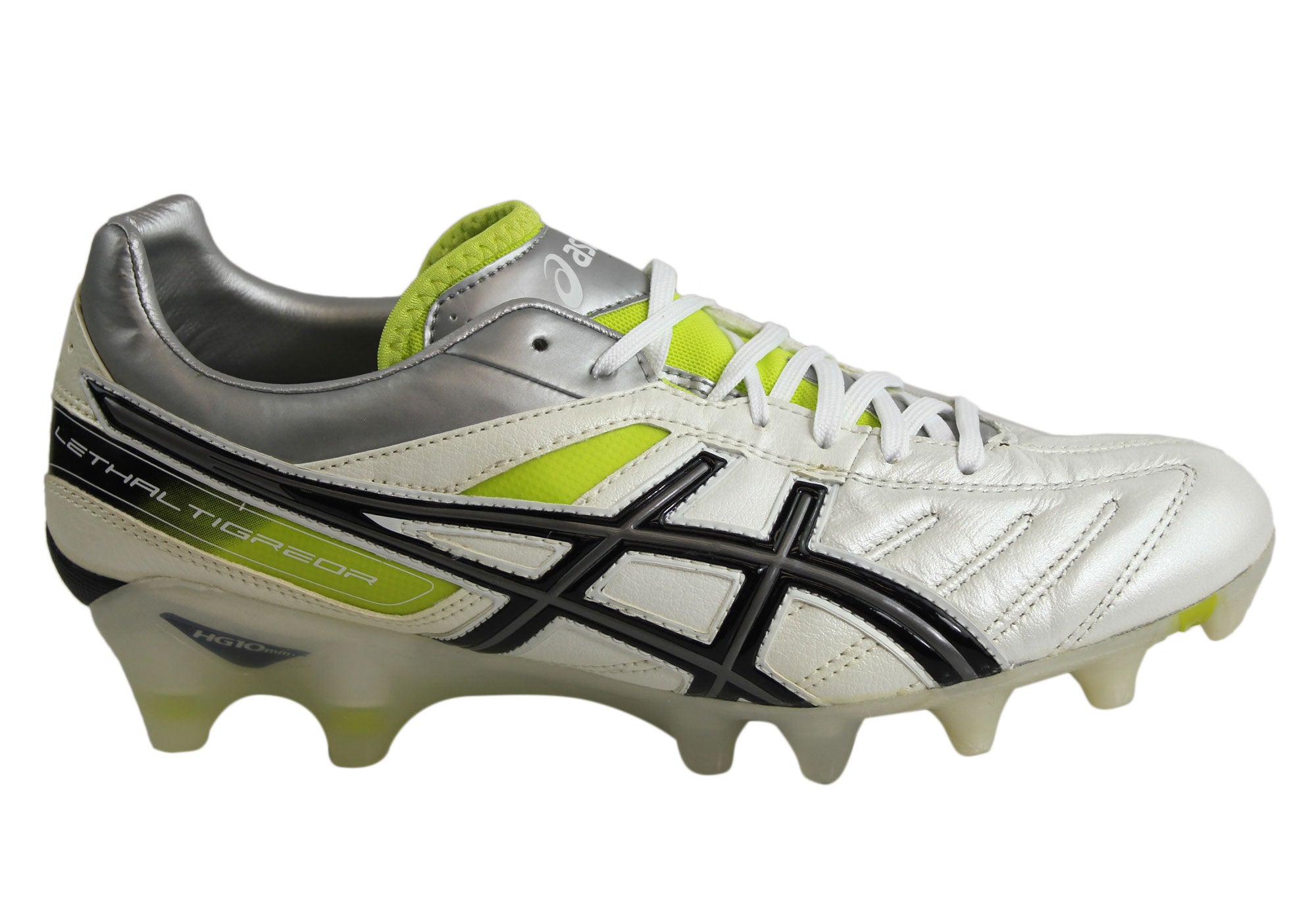 asic football boots