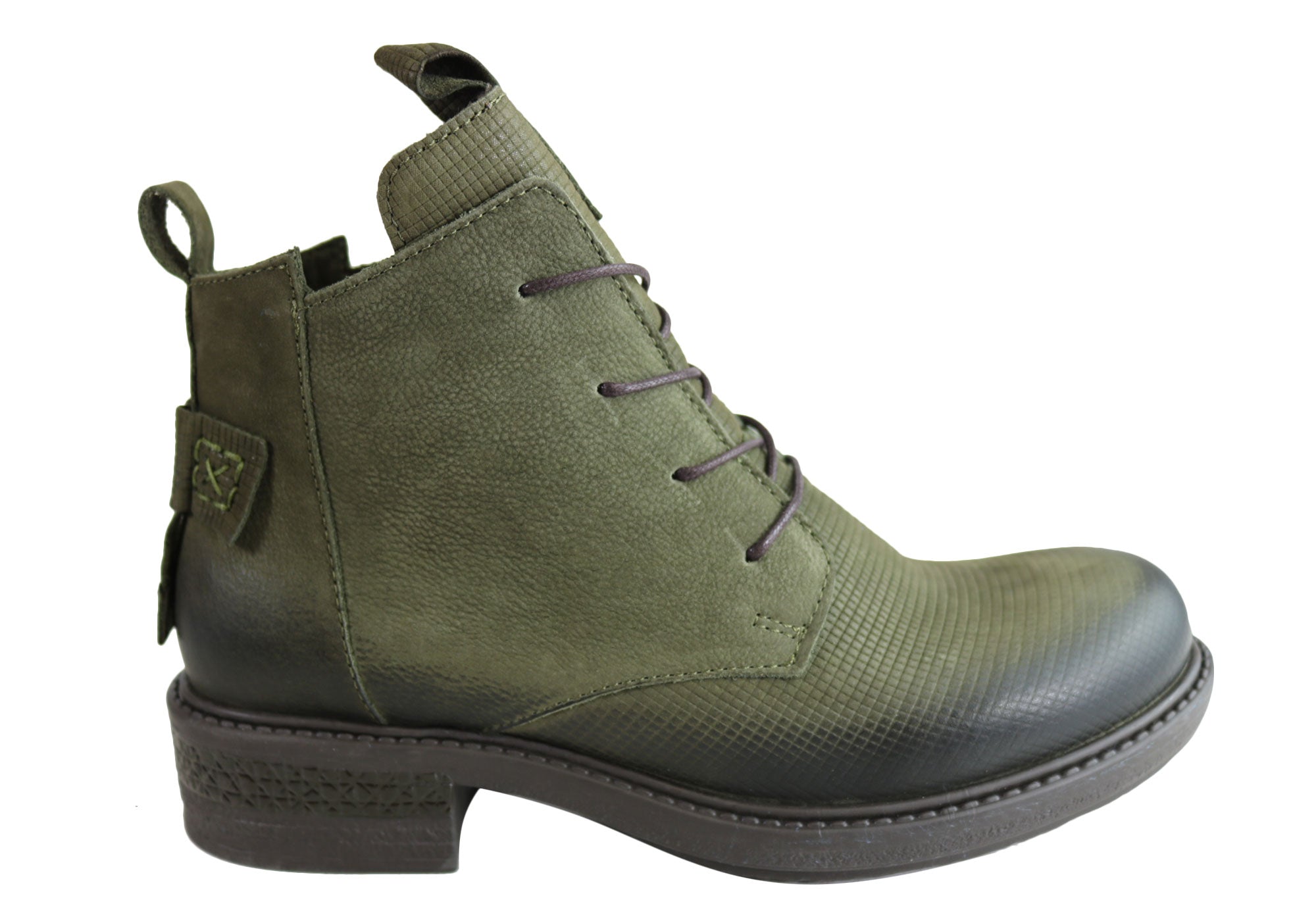 comfortable women's lace up boots