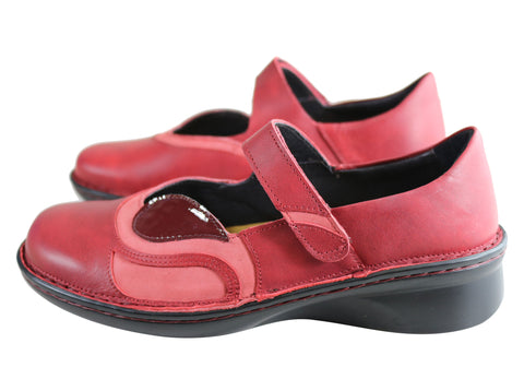 womens red wide fit shoes
