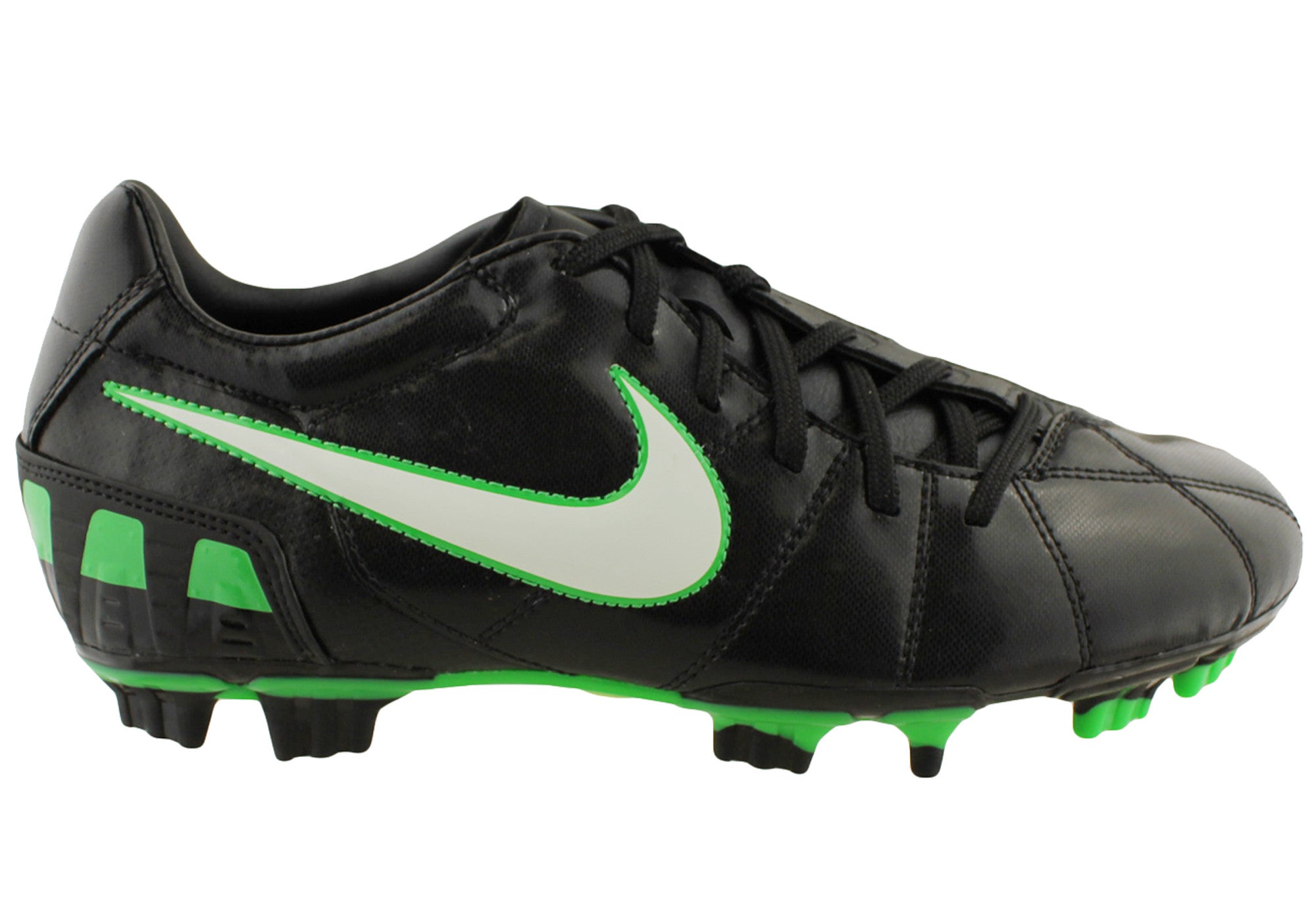 nike total 90 iii football boots