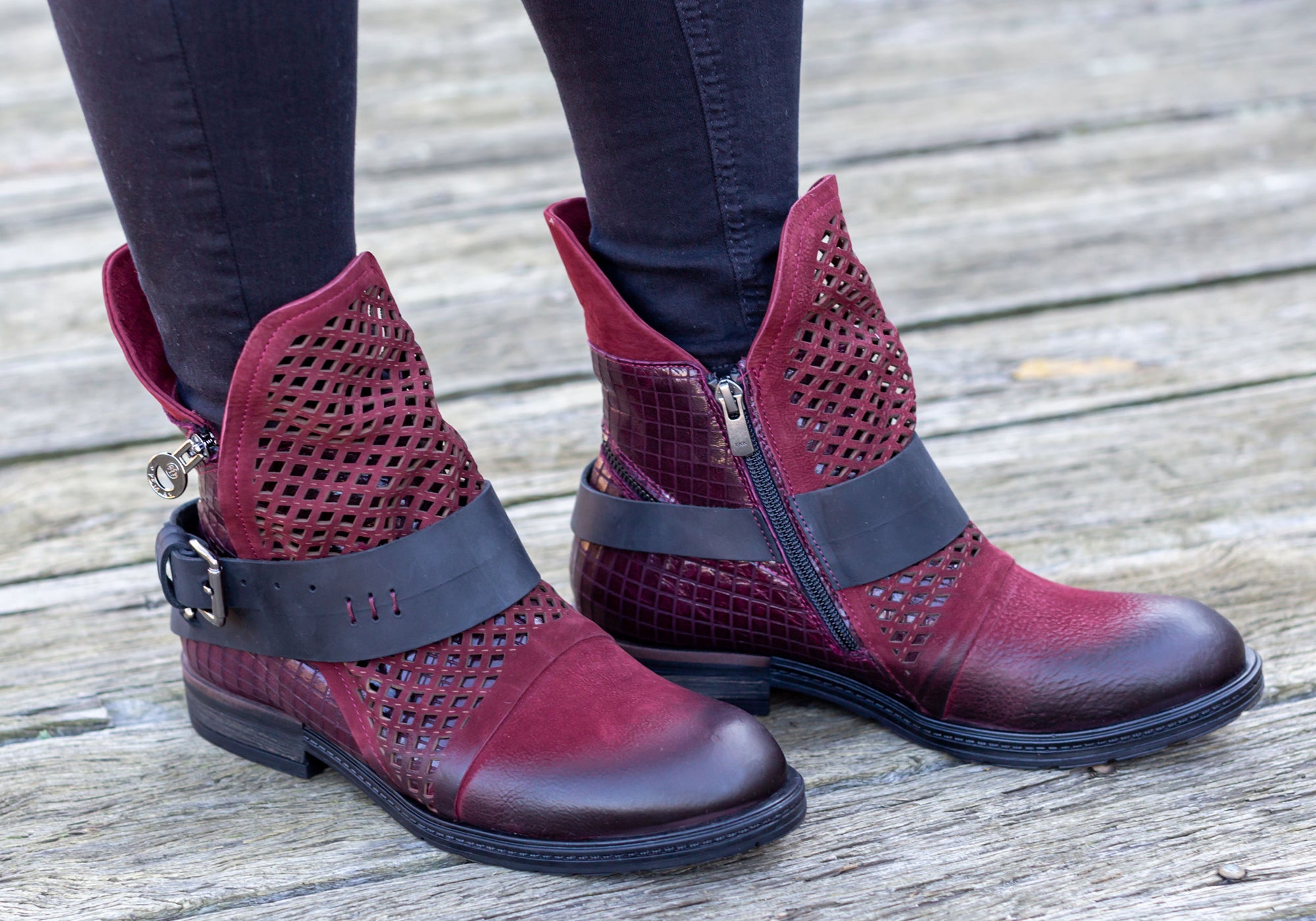 highland leather ankle boots