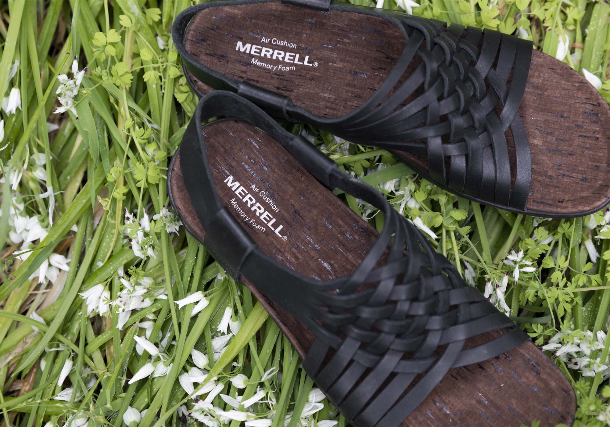 merrell air cushion memory foam