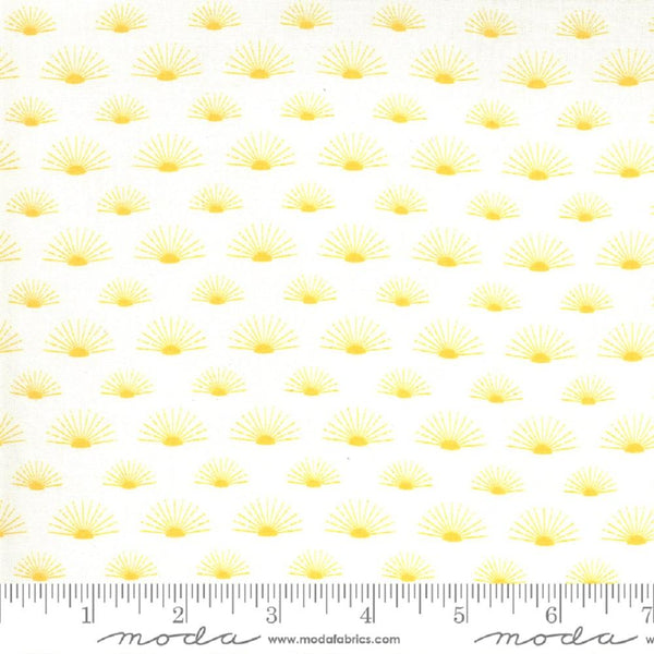 Moda, Sunrise Fabric - Ivory - ineedfabric.com