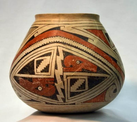 Mata Ortiz Pot with Macaw Heads Ramos Period