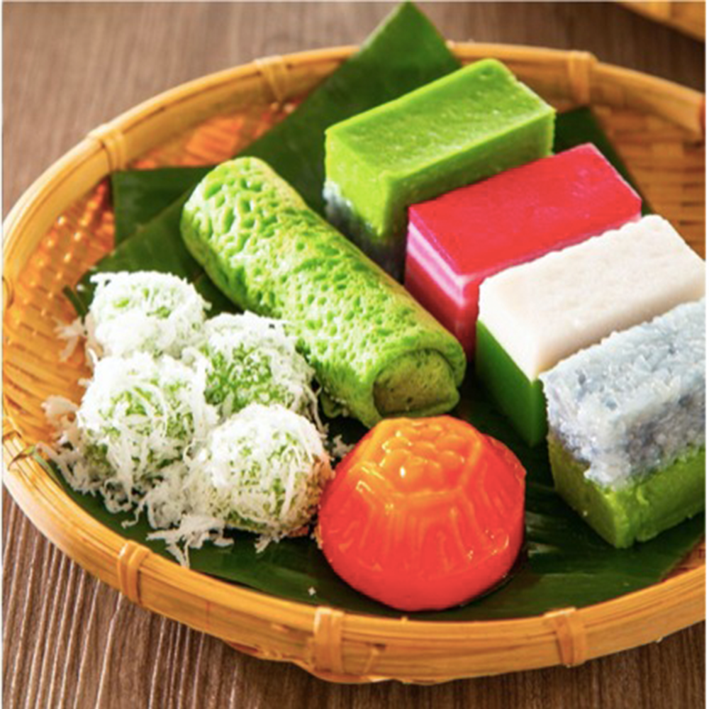 Tasty Snack - Celebrate Hari Raya At The Office - Live Station Ideas For Pantry - Malay Kueh Live Station