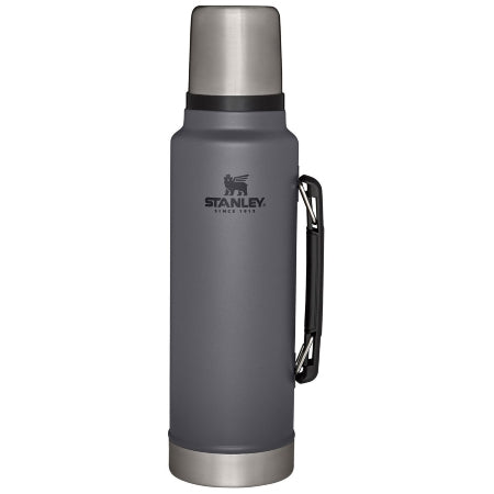 https://cdn.shopify.com/s/files/1/0312/6537/files/custom-stanley-thermos-drinkware.jpg?v=1666105068