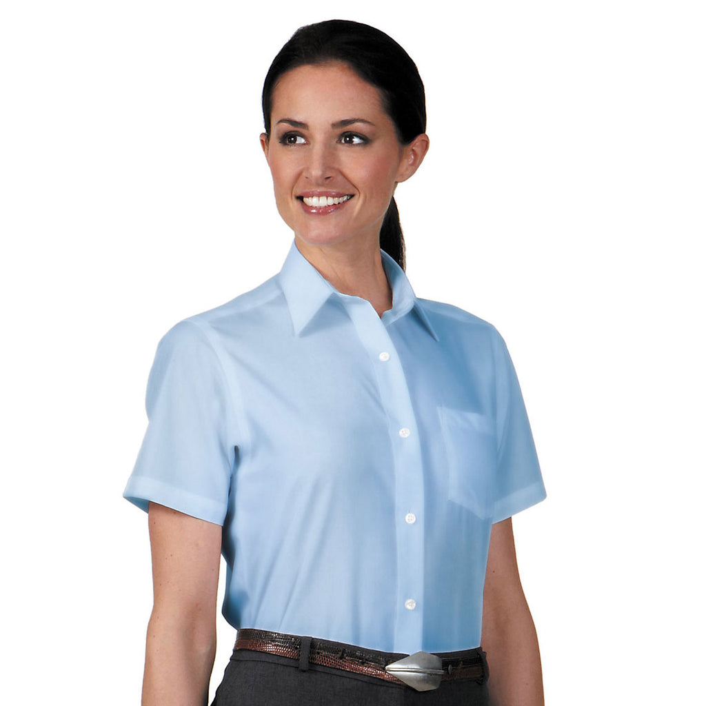 Van Heusen Women's Blue Short Sleeve Broadcloth Shirt
