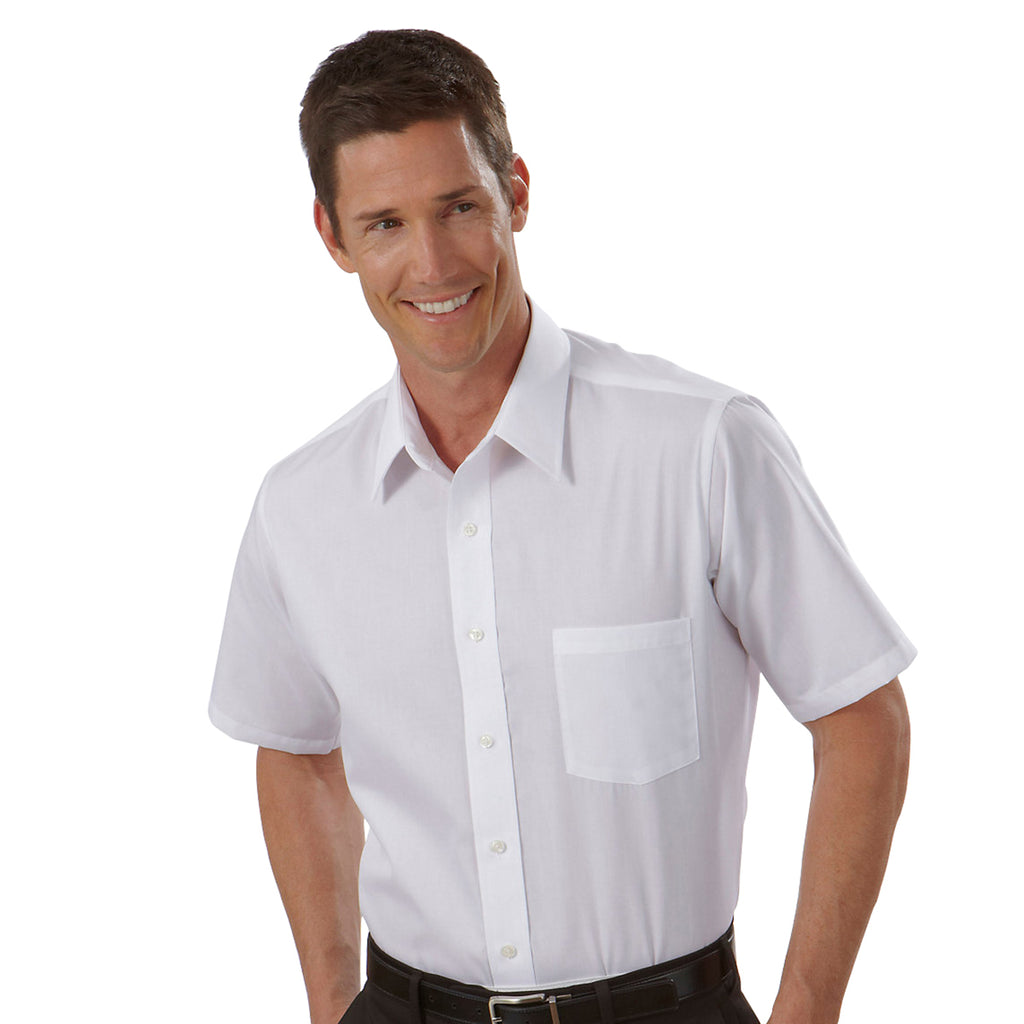 Van Heusen Men's White Short Sleeve Broadcloth Shirt