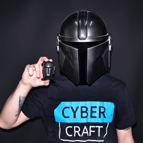 Don't miss your chance to enrich your Star Wars helmet collection with the unique Mandalorian Mini-Helmet from Cyber Craft