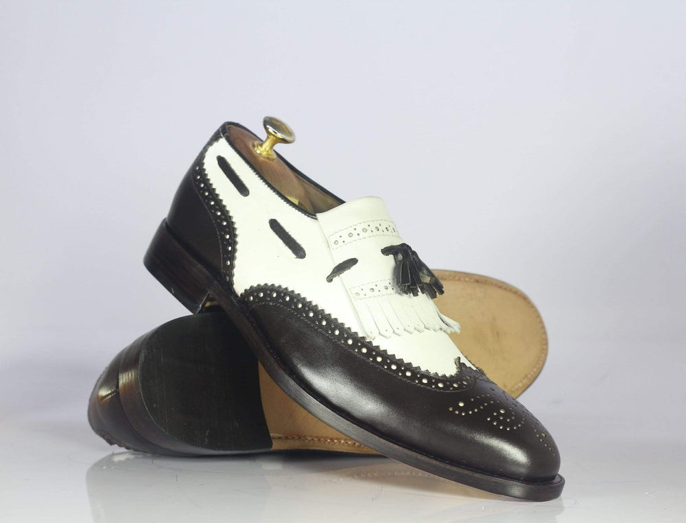 men's white wingtip dress shoes