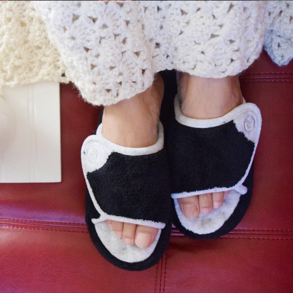 totes isotoner pillowstep slippers