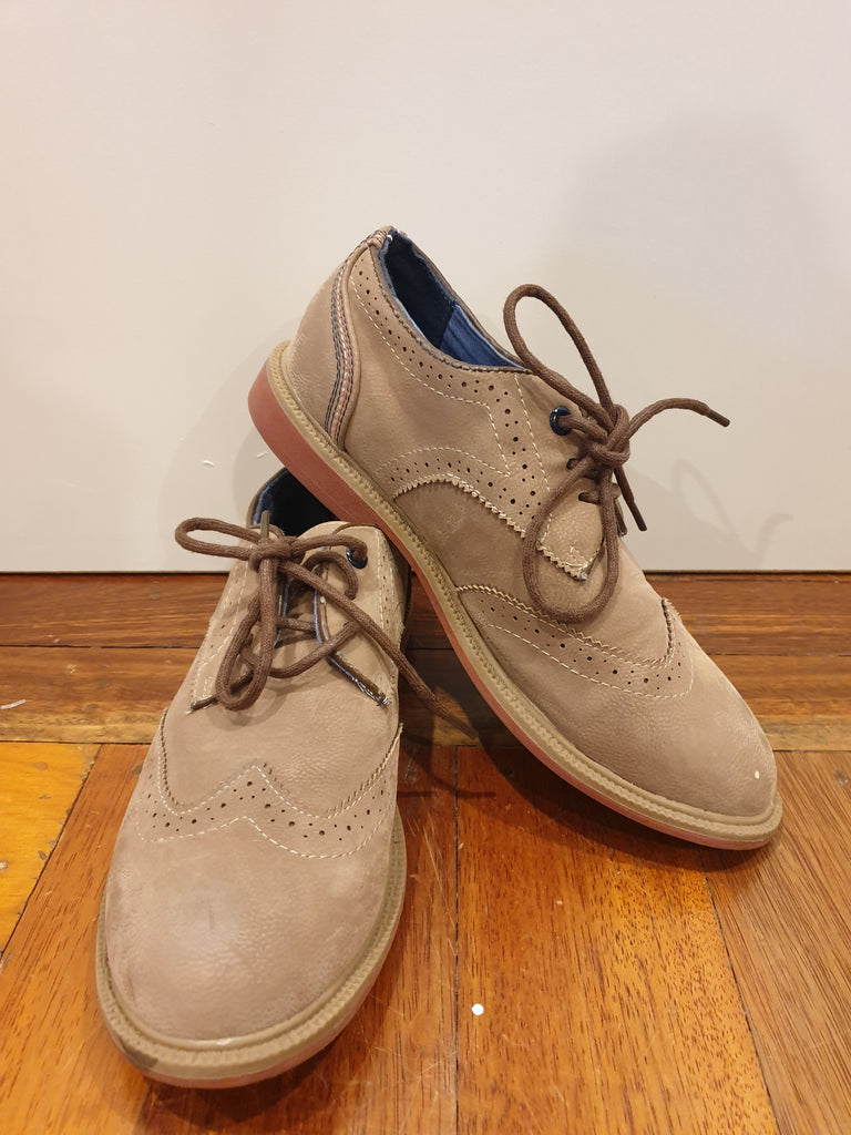 tommy hilfiger boys dress shoes