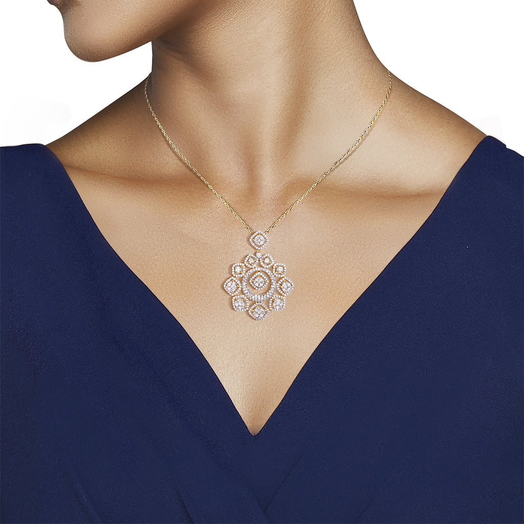 Celebrity Diamond Jewelry Spotlight: Priyanka Chopra Jonas - Only Natural  Diamonds
