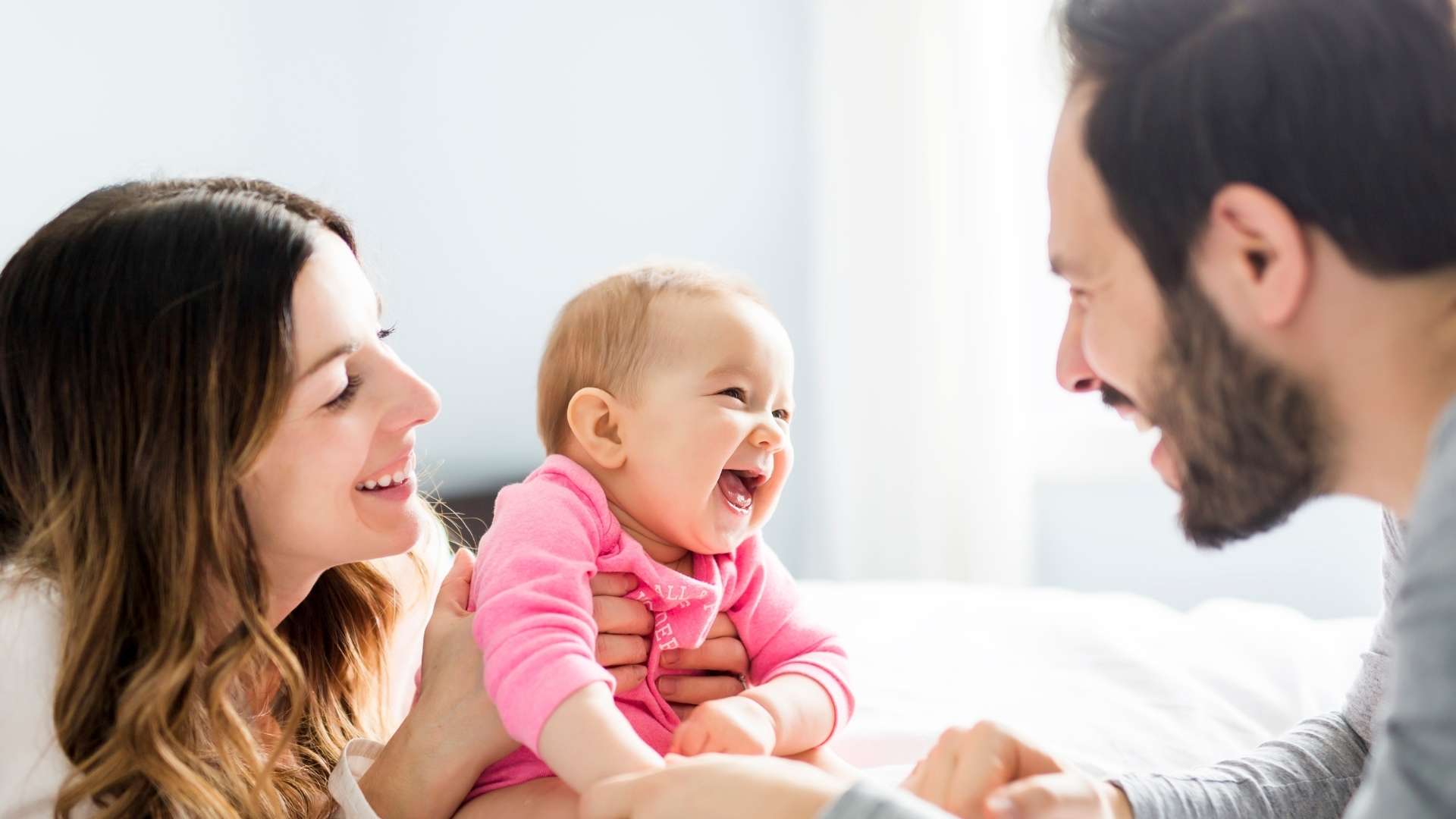 4 große Vorteile durch den Kauf von Bio-Babykleidung - De Bambini - Munich