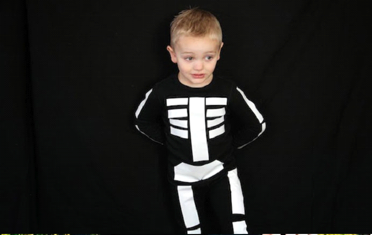 Easy DIy Costume skeleton kids costume