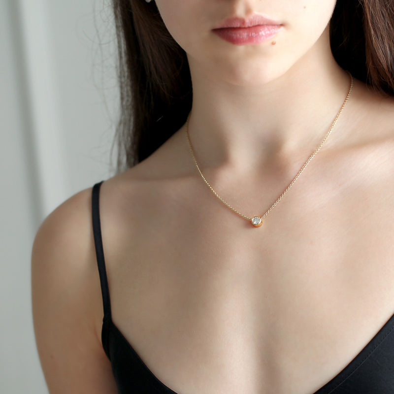 14k gold necklace with diamond pendant