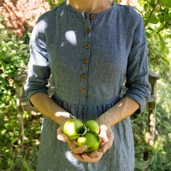 Traveling with cool and comfortable linen dress by California clothing designer Pyne & Smith