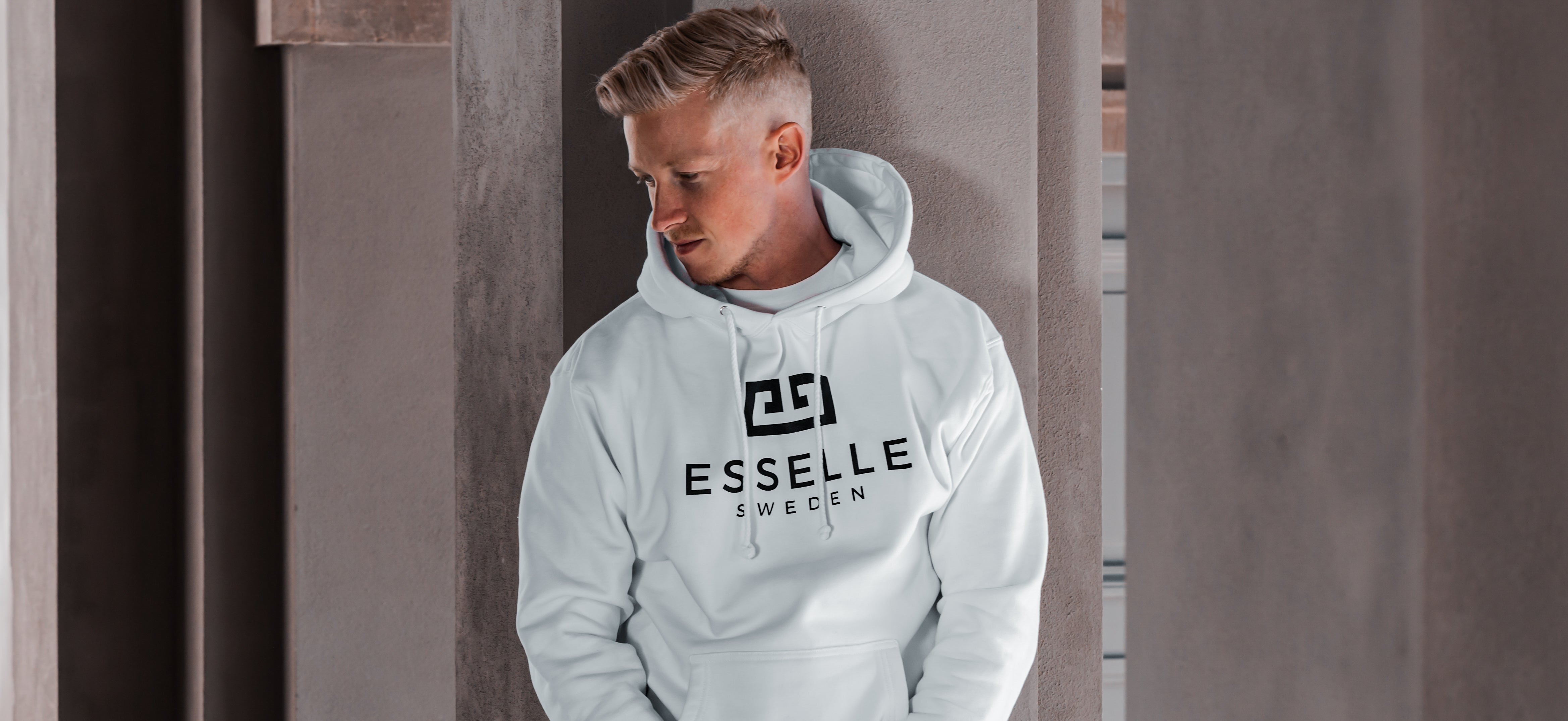 esselle hoodie