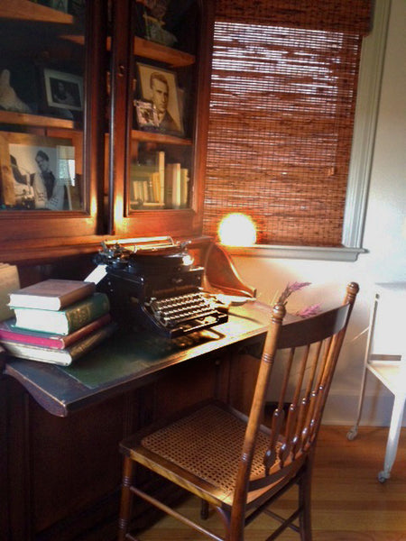 vintage typewriter, ladder back chair, pretty funny vintage, tarrytown, hudson valley