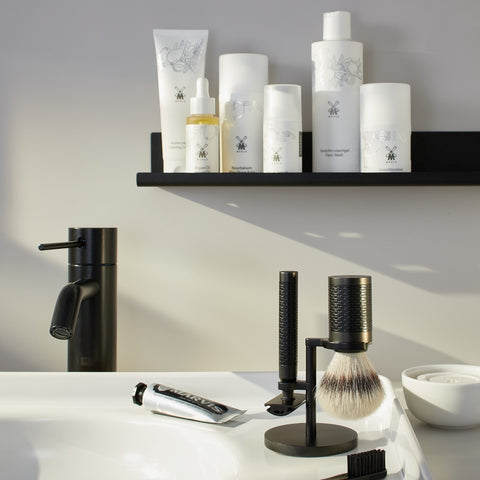 Pictured: The ROCCA Jet Black Silvertip Fibre Shaving Set by MÜHLE