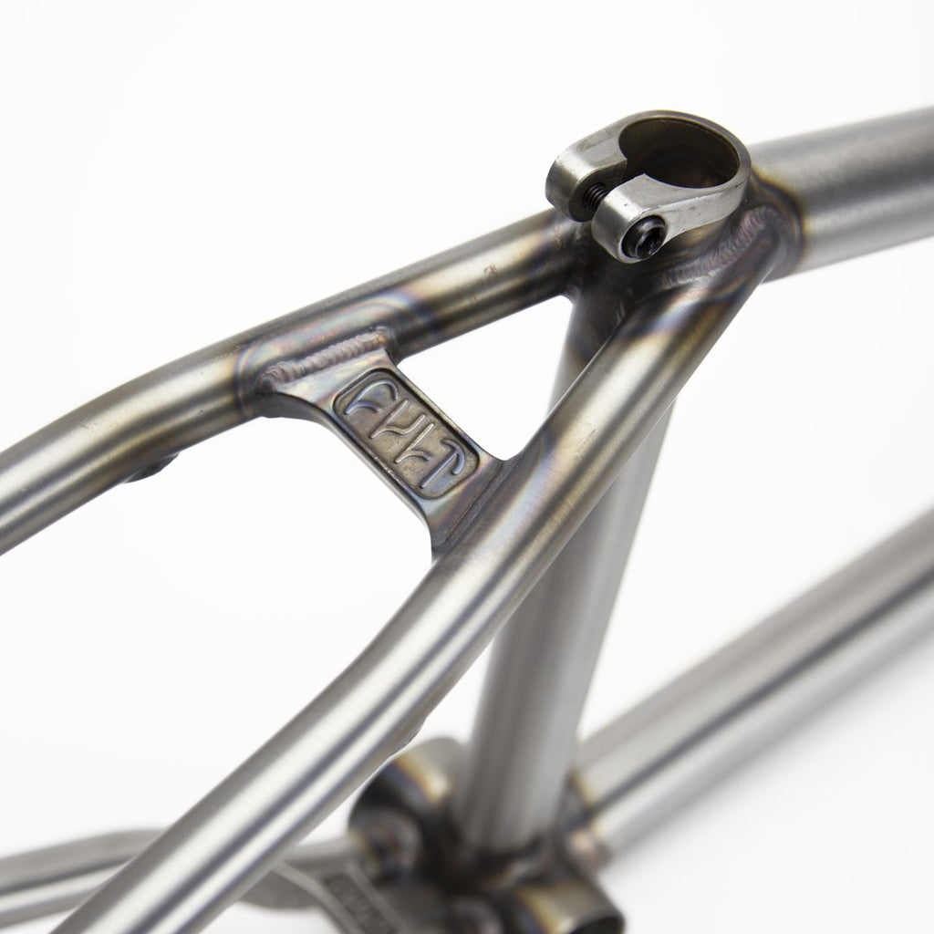 cult shorty frame