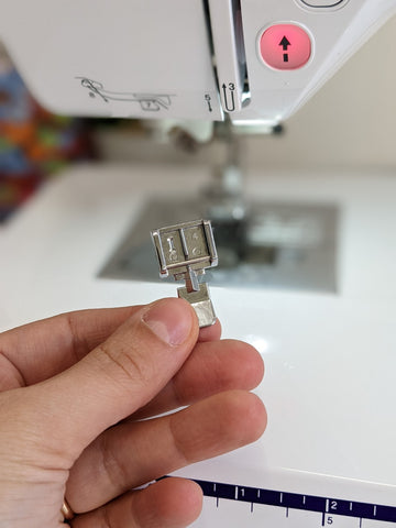 How to Use the Zipper Jig  The Zipper Jig is your third hand to easily  install the zipper head on zipper by the yard. Attaches to your sewing  machine so you