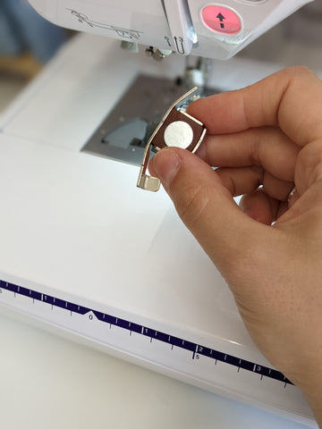 Magnetic Seam Guide for a Sewing Machine