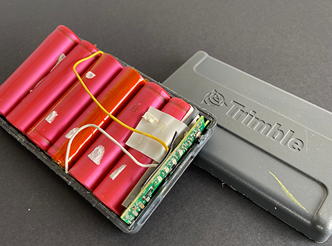 Trimble 79400 Li-Ion battery pack opened showing Sanyo 18650 cells