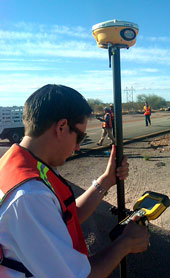 Trimble SPS882 checking grade in San Felipe, Mexico