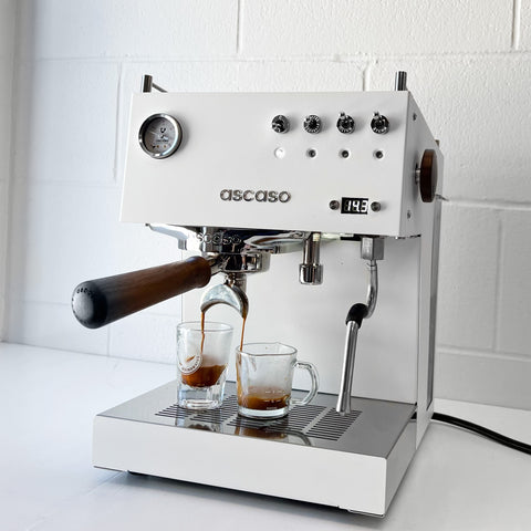 Ascaso Steel DUO PID espresso machine extracting espresso shots