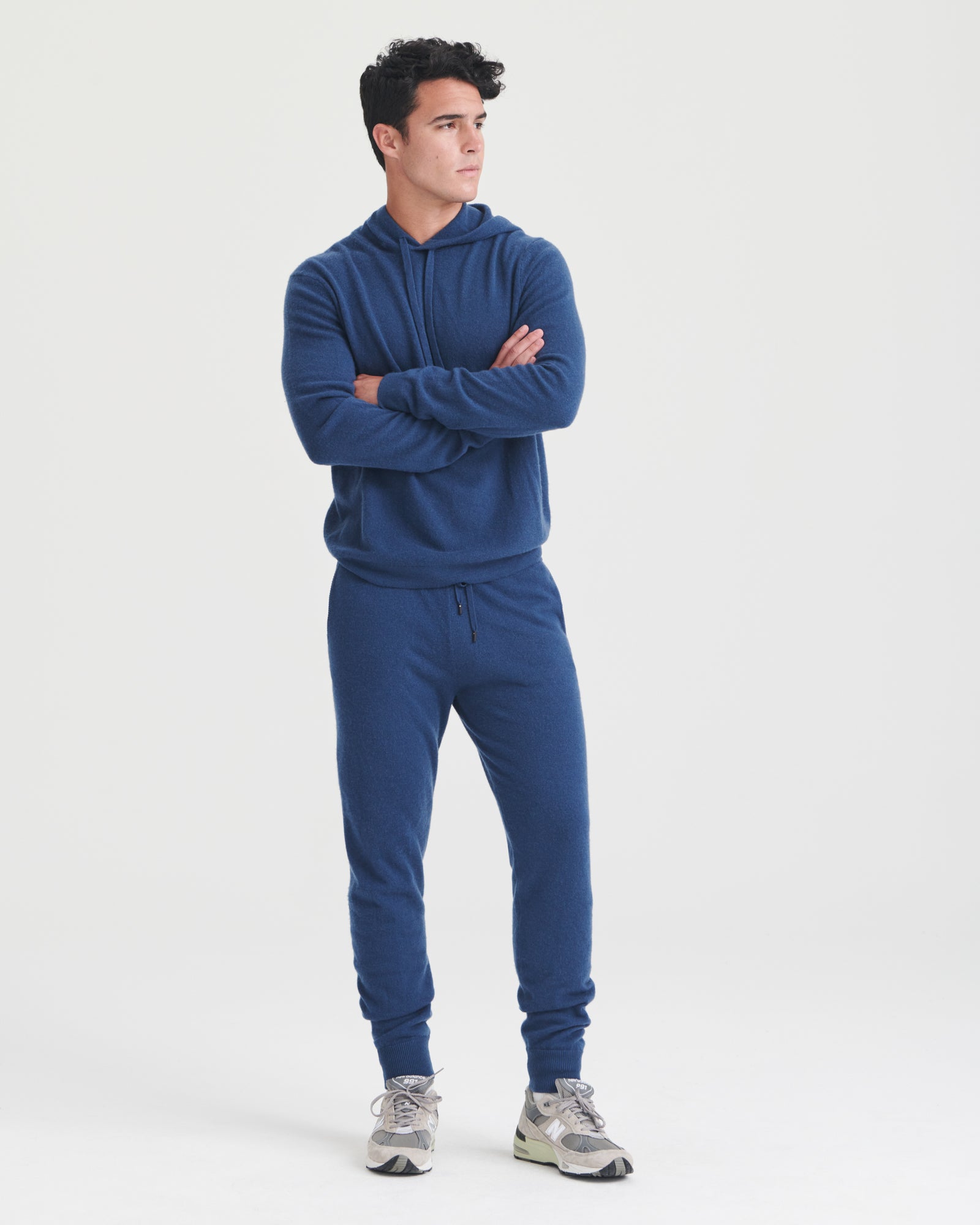 Naadam Off-duty Cashmere Hoodie In Denim