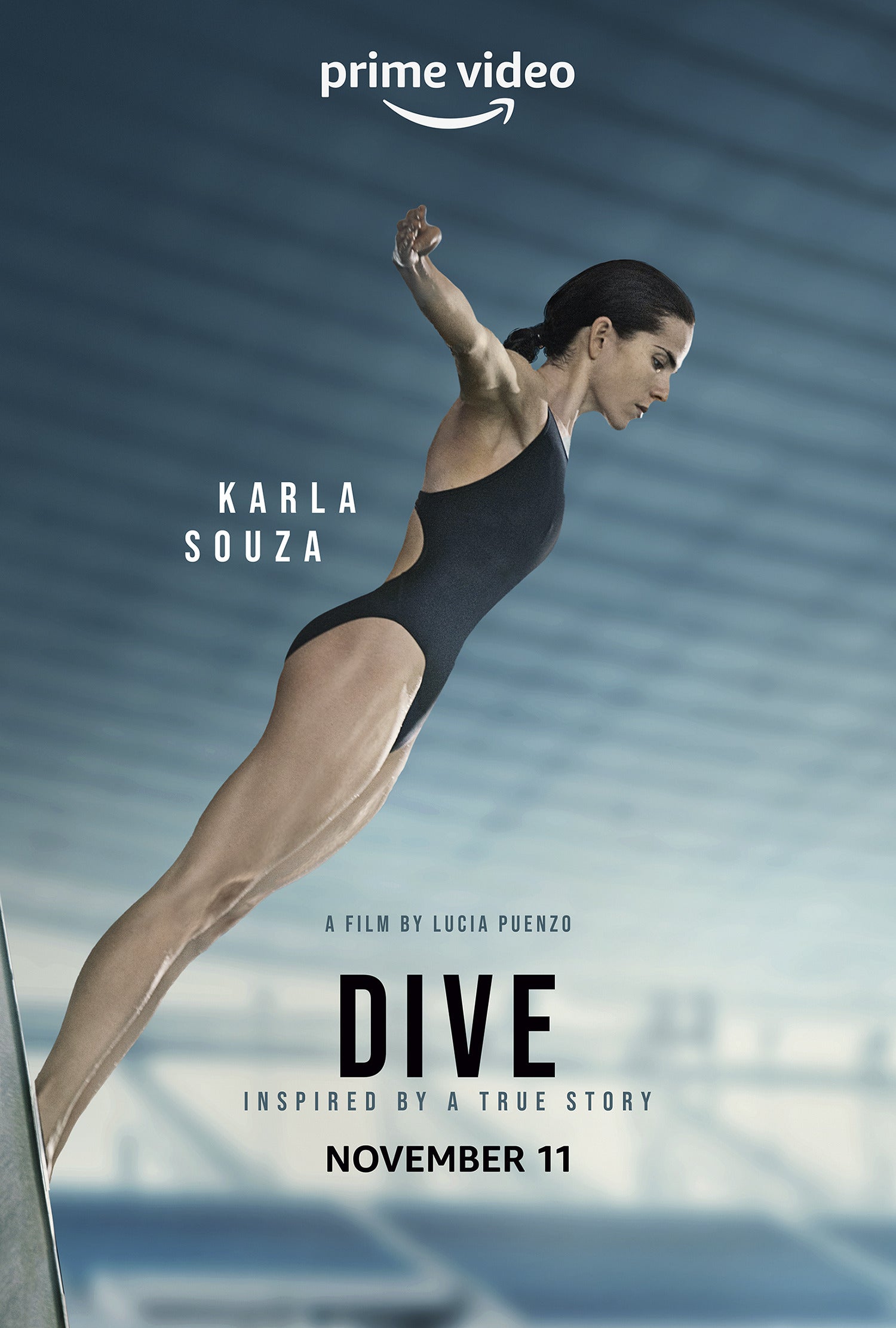 Karla Souza Dive