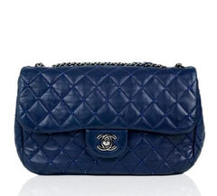 Timeless bleu Chanel