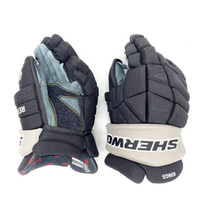 GRAF Gloves In The 90's - Hockey Gear - Pro Stock Hockey 