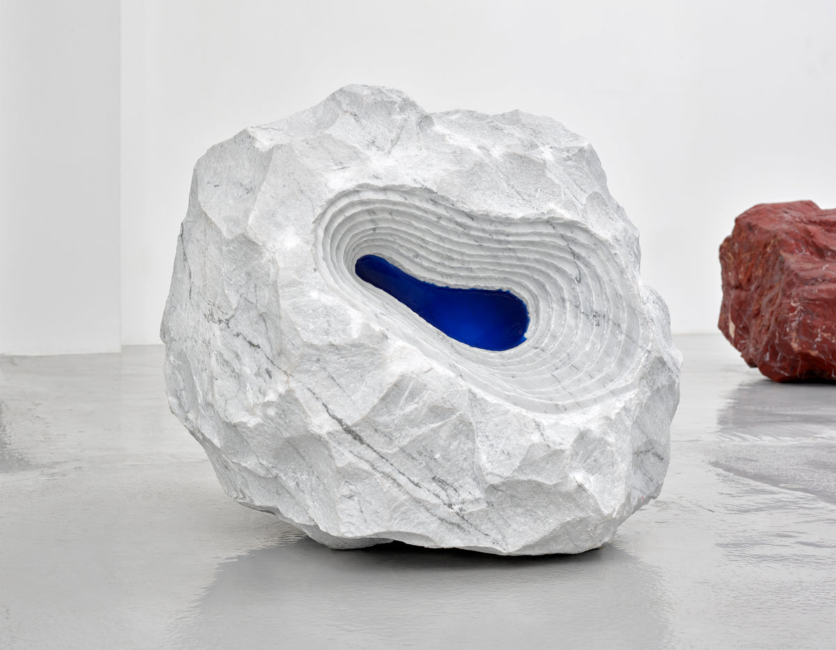 Aquifer X, 2021 Carrara marble, resin and pigment 70 x 62 x 53 cm Photo by Malle Madsen