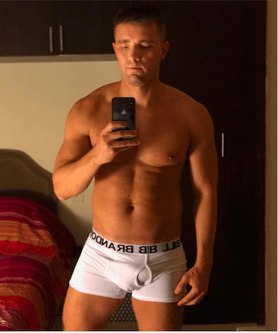 How to take a sexy underwear selfie – billandbrandon