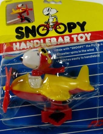 snoopy airplane toy